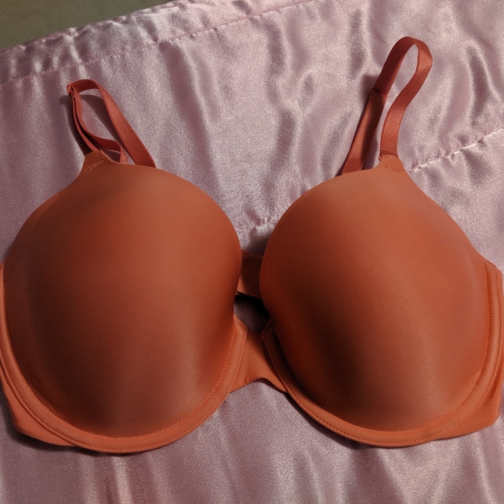 Victoria Secret 36 D nwot